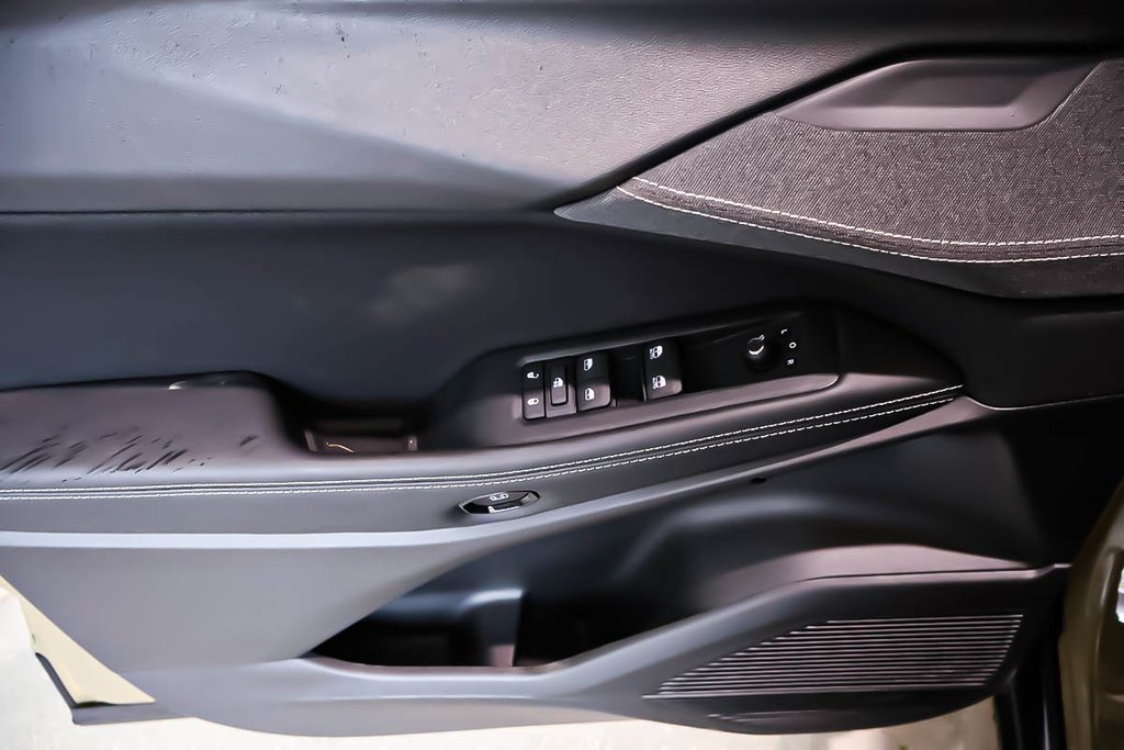 2026 Jeep Cherokee LAREDO in Terrebonne, Quebec - 18 - w1024h768px