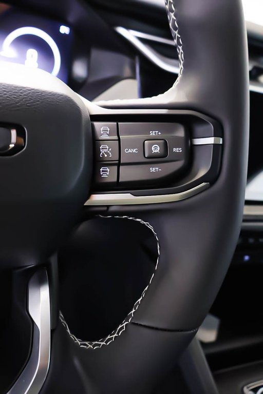 2026 Jeep Cherokee LAREDO in Terrebonne, Quebec - 13 - w1024h768px