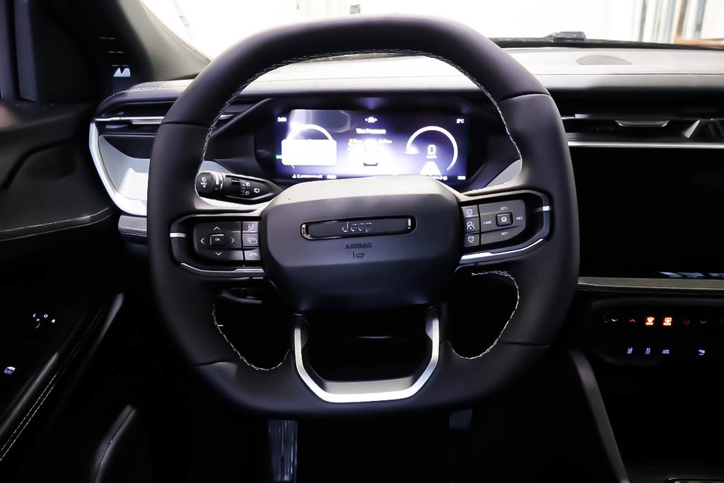 2026 Jeep Cherokee LAREDO in Terrebonne, Quebec - 11 - w1024h768px