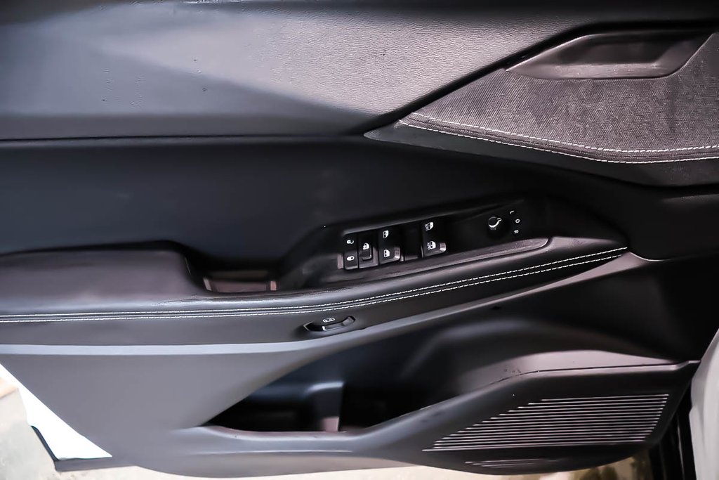 2026 Jeep Cherokee LAREDO in Terrebonne, Quebec - 18 - w1024h768px