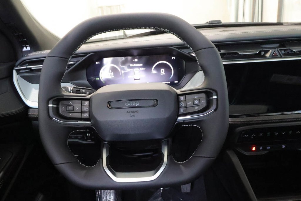 Jeep Cherokee LIMITED 2026 à Terrebonne, Québec - 12 - w1024h768px