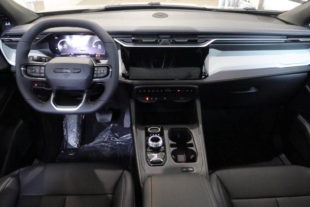 Jeep Cherokee LIMITED 2026 à Terrebonne, Québec - 11 - w1024h768px