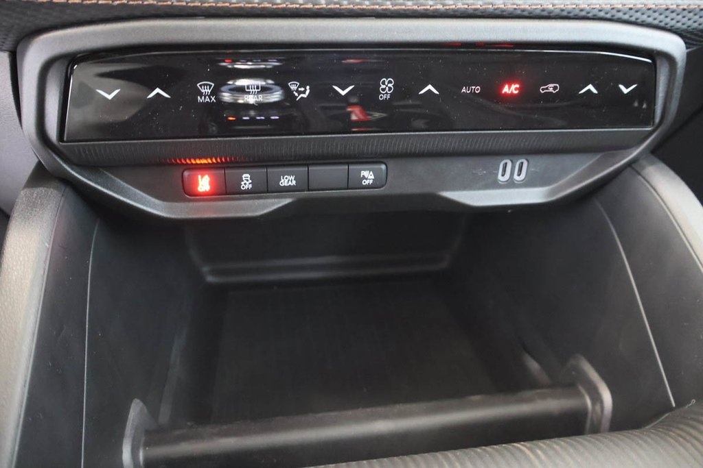 Jeep Cherokee LIMITED 2026 à Terrebonne, Québec - 17 - w1024h768px