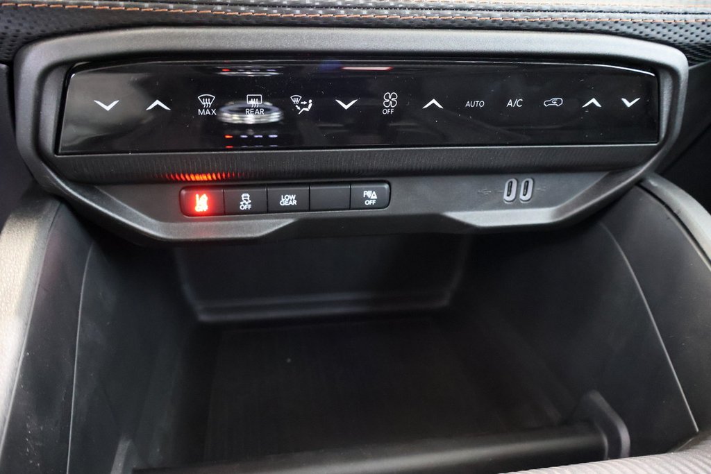 Jeep Cherokee LIMITED 2026 à Terrebonne, Québec - 17 - w1024h768px