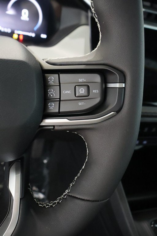 2026 Jeep Cherokee LIMITED in Terrebonne, Quebec - 11 - w1024h768px