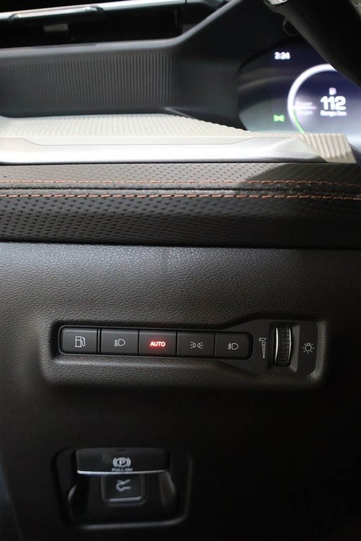2026 Jeep Cherokee LIMITED in Terrebonne, Quebec - 18 - w1024h768px