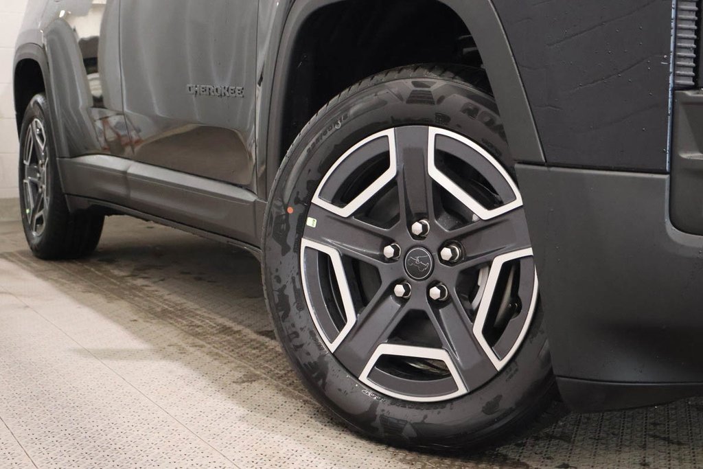 2026 Jeep Cherokee LIMITED in Terrebonne, Quebec - 7 - w1024h768px