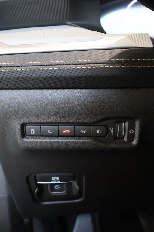 2026 Jeep Cherokee 85TH ANNIVERSARY in Terrebonne, Quebec - 16 - w1024h768px