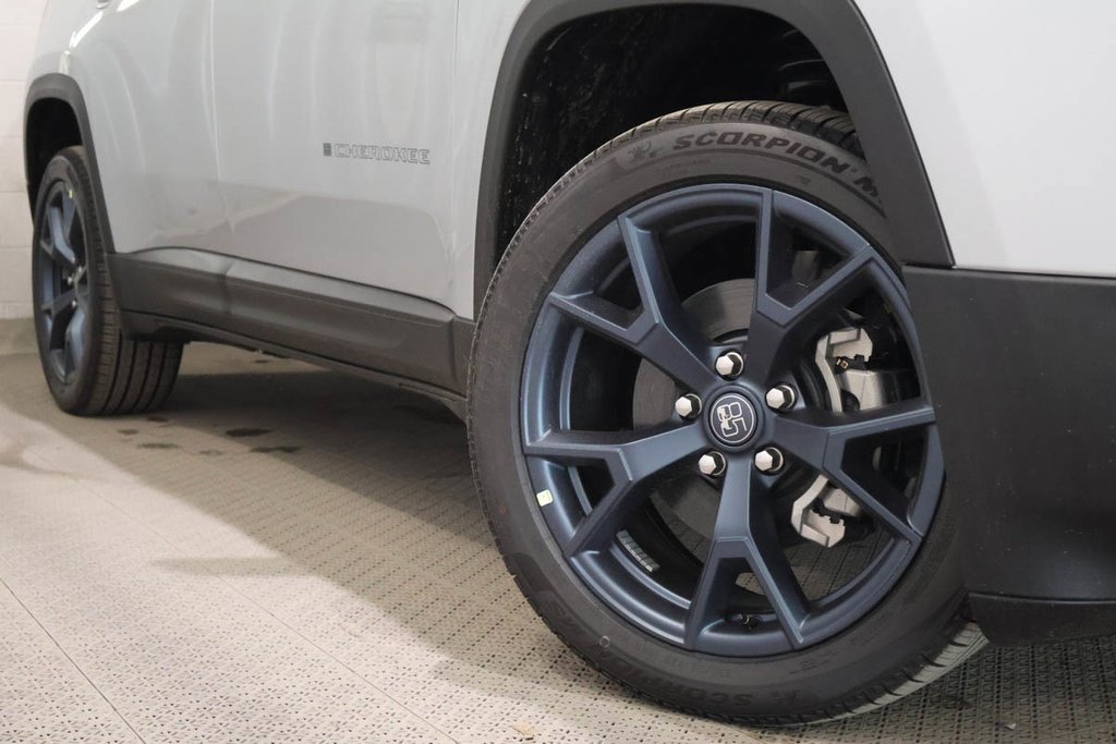 2026 Jeep Cherokee 85TH ANNIVERSARY in Terrebonne, Quebec - 7 - w1024h768px