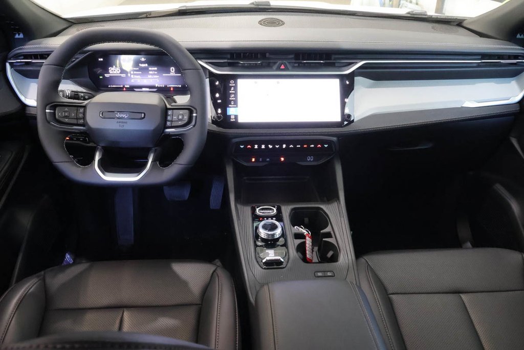 Jeep Cherokee LIMITED 2026 à Terrebonne, Québec - 10 - w1024h768px