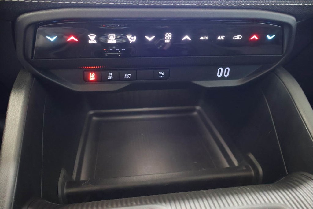 Jeep Cherokee LAREDO 2026 à Terrebonne, Québec - 17 - w1024h768px