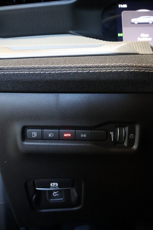 2026 Jeep Cherokee BASE in Terrebonne, Quebec - 18 - w1024h768px