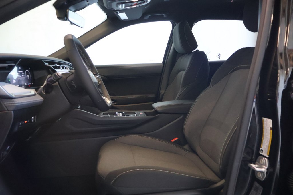 2026 Jeep Cherokee BASE in Terrebonne, Quebec - 8 - w1024h768px