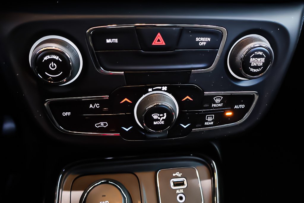 2018 Jeep Compass NORTH ALTITUDE + 4X4 + TOIT NOIR in Terrebonne, Quebec - 21 - w1024h768px