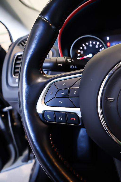 Jeep Compass TRAILHAWK + 4X4 + BLACK ROOF + CUIR 2019 à Terrebonne, Québec - 15 - w1024h768px