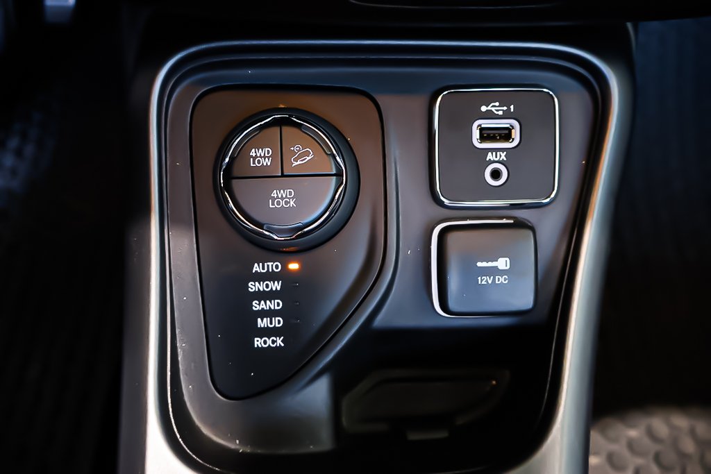 Jeep Compass TRAILHAWK ELITE + 4X4 + TOIT OUVRANT PANO 2021 à Terrebonne, Québec - 20 - w1024h768px