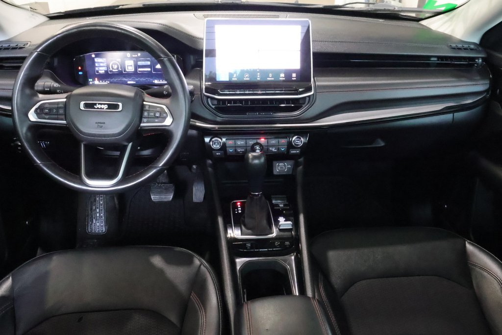 2022 Jeep Compass TRAILHAWK + 4X4 + TOIT OUVRANT in Terrebonne, Quebec - 10 - w1024h768px