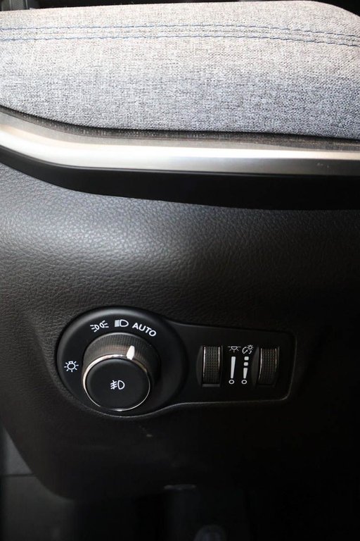 Jeep Compass NORTH + 4X4 + BAS KILO 2022 à Terrebonne, Québec - 25 - w1024h768px