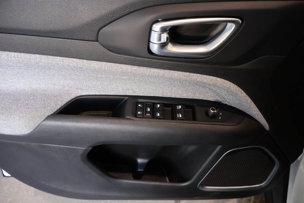  - 25 - px