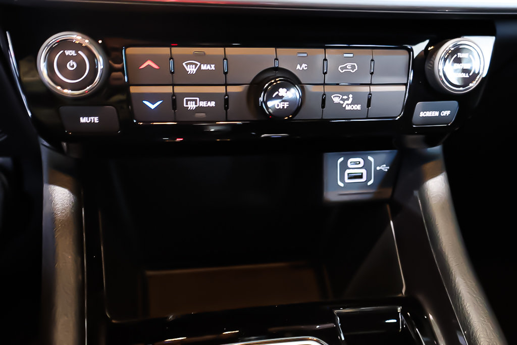 2025 Jeep Compass SPORT in Terrebonne, Quebec - 18 - w1024h768px