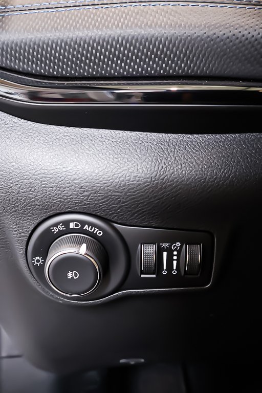 2025 Jeep Compass ALTITUDE in Terrebonne, Quebec - 19 - w1024h768px