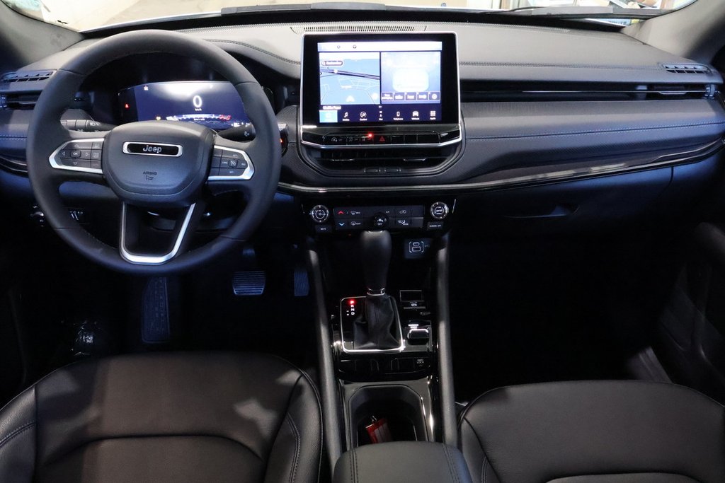 2025 Jeep Compass ALTITUDE in Terrebonne, Quebec - 10 - w1024h768px