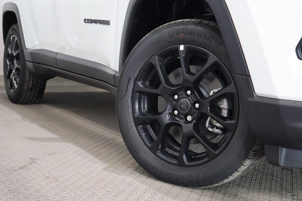 2025 Jeep Compass ALTITUDE in Terrebonne, Quebec - 7 - w1024h768px