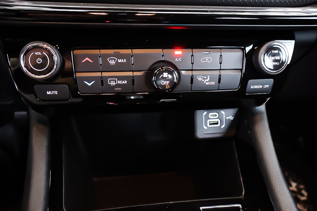 2025 Jeep Compass ALTITUDE in Terrebonne, Quebec - 18 - w1024h768px