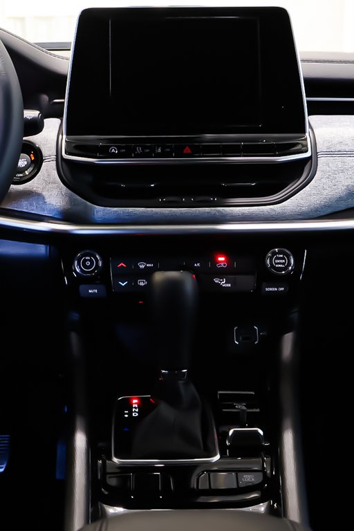 2026 Jeep Compass SPORT in Terrebonne, Quebec - 13 - w1024h768px