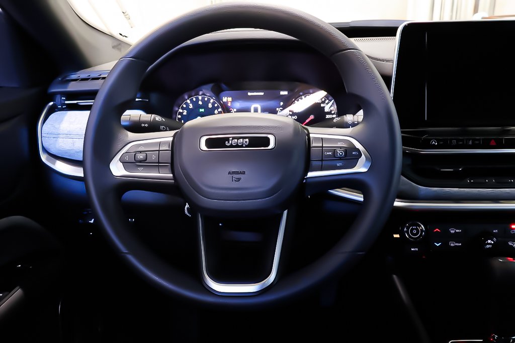 2026 Jeep Compass SPORT in Terrebonne, Quebec - 9 - w1024h768px