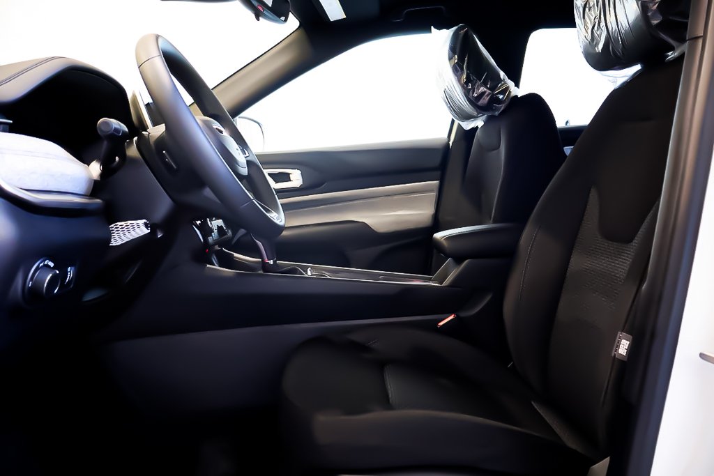 2026 Jeep Compass SPORT in Terrebonne, Quebec - 6 - w1024h768px