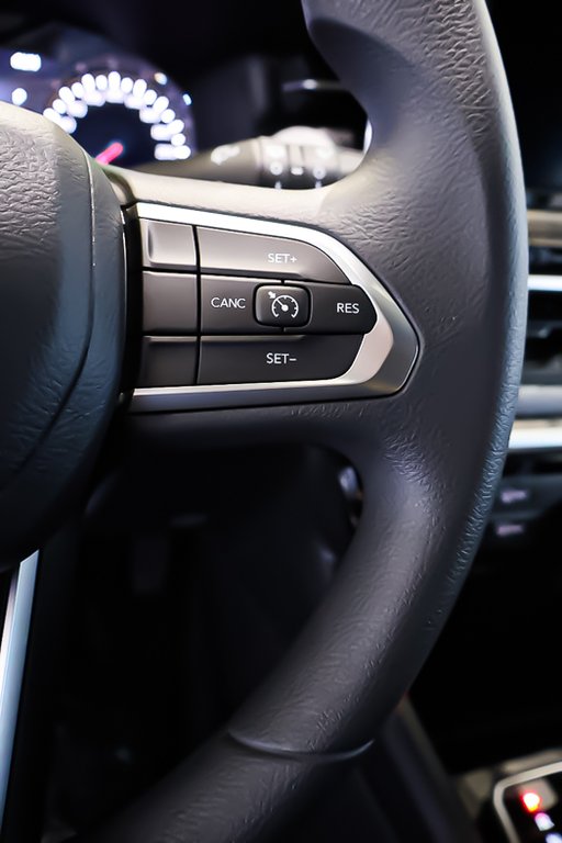 2026 Jeep Compass SPORT in Terrebonne, Quebec - 11 - w1024h768px