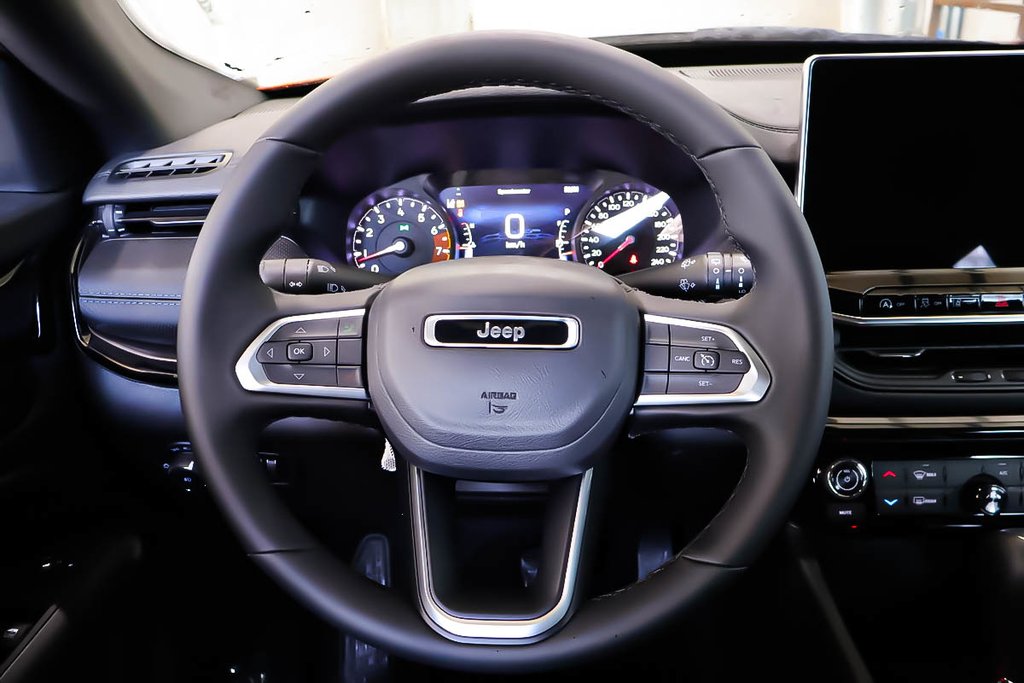 Jeep Compass NORTH 2026 à Terrebonne, Québec - 11 - w1024h768px
