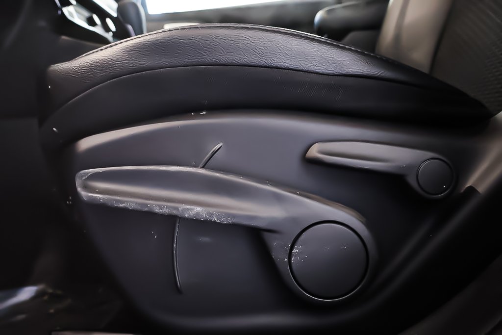 2026 Jeep Compass NORTH in Terrebonne, Quebec - 9 - w1024h768px