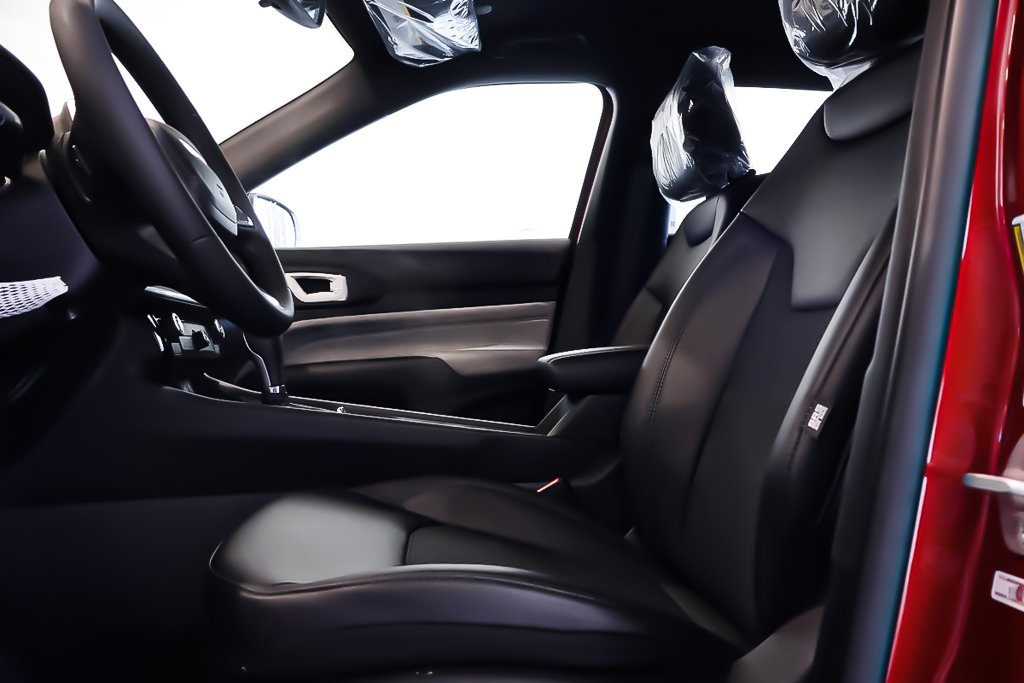 2026 Jeep Compass NORTH in Terrebonne, Quebec - 8 - w1024h768px