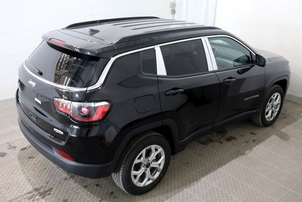 2026 Jeep Compass NORTH in Terrebonne, Quebec - 6 - w1024h768px