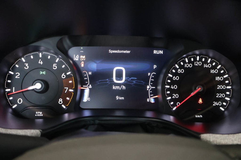 2026 Jeep Compass NORTH in Terrebonne, Quebec - 14 - w1024h768px