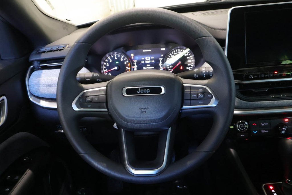 Jeep Compass SPORT 2026 à Terrebonne, Québec - 11 - w1024h768px