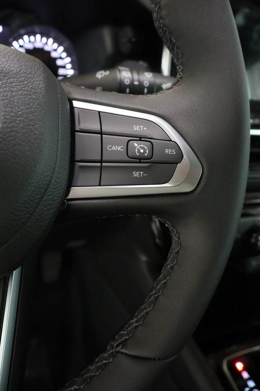 Jeep Compass NORTH 2026 à Terrebonne, Québec - 12 - w1024h768px