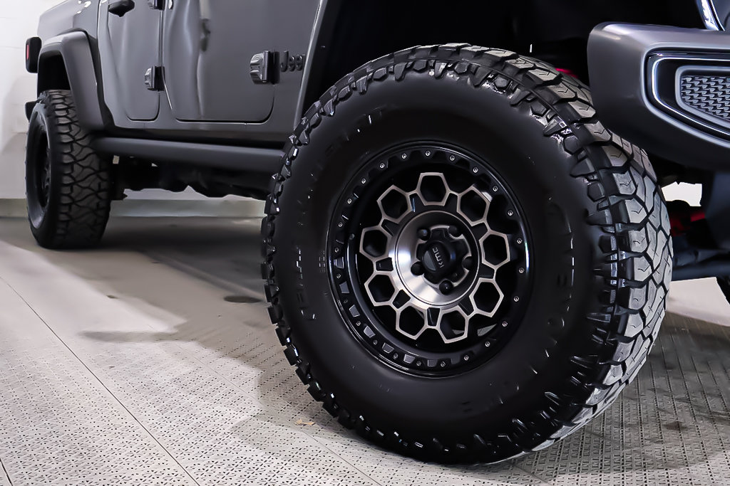 Jeep Gladiator WILLYS + 4X4 + V6 3.6L 2021 à Terrebonne, Québec - 9 - w1024h768px