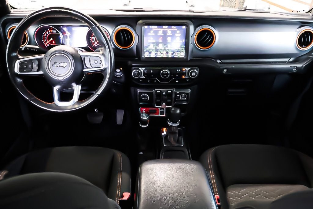 2021 Jeep Gladiator MOJAVE + 4X4 + TOIT RIGIDE in Terrebonne, Quebec - 13 - w1024h768px