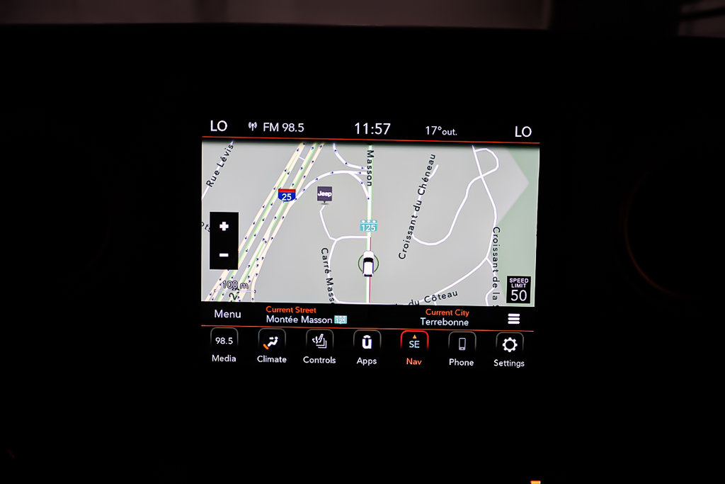 2021 Jeep Gladiator MOJAVE + 4X4 + TOIT RIGIDE in Terrebonne, Quebec - 22 - w1024h768px