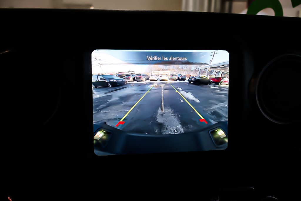 2023 Jeep Gladiator WILLYS + 4X4 + V6 3.6L + TOIT RIGIDE in Terrebonne, Quebec - 21 - w1024h768px