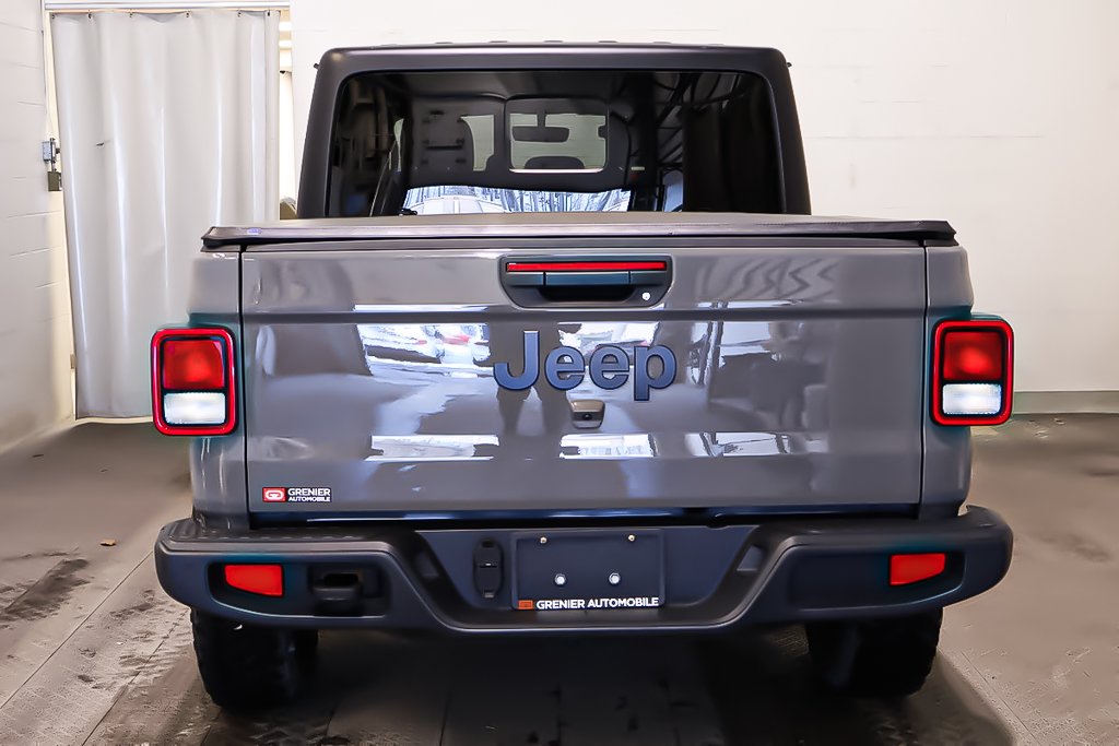 2023 Jeep Gladiator WILLYS + 4X4 + V6 3.6L + TOIT RIGIDE in Terrebonne, Quebec - 6 - w1024h768px
