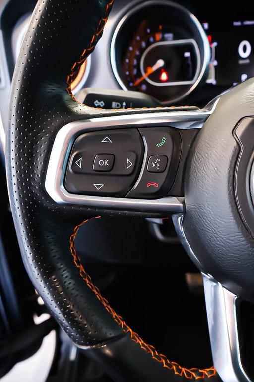 2023 Jeep Gladiator MOJAVE + 4X4 + ENSEMBLE TEMPS FROID in Terrebonne, Quebec - 12 - w1024h768px