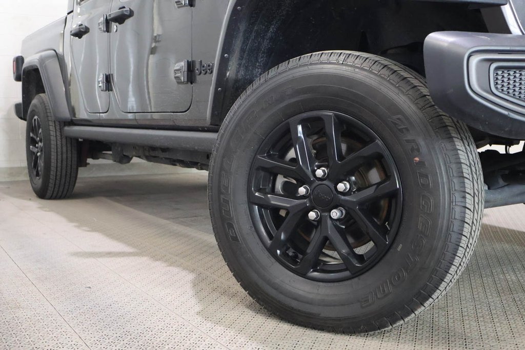 Jeep GLADIATOR SPORT S + 4X4 + TOIT RIGIDE 2023 à Terrebonne, Québec - 9 - w1024h768px