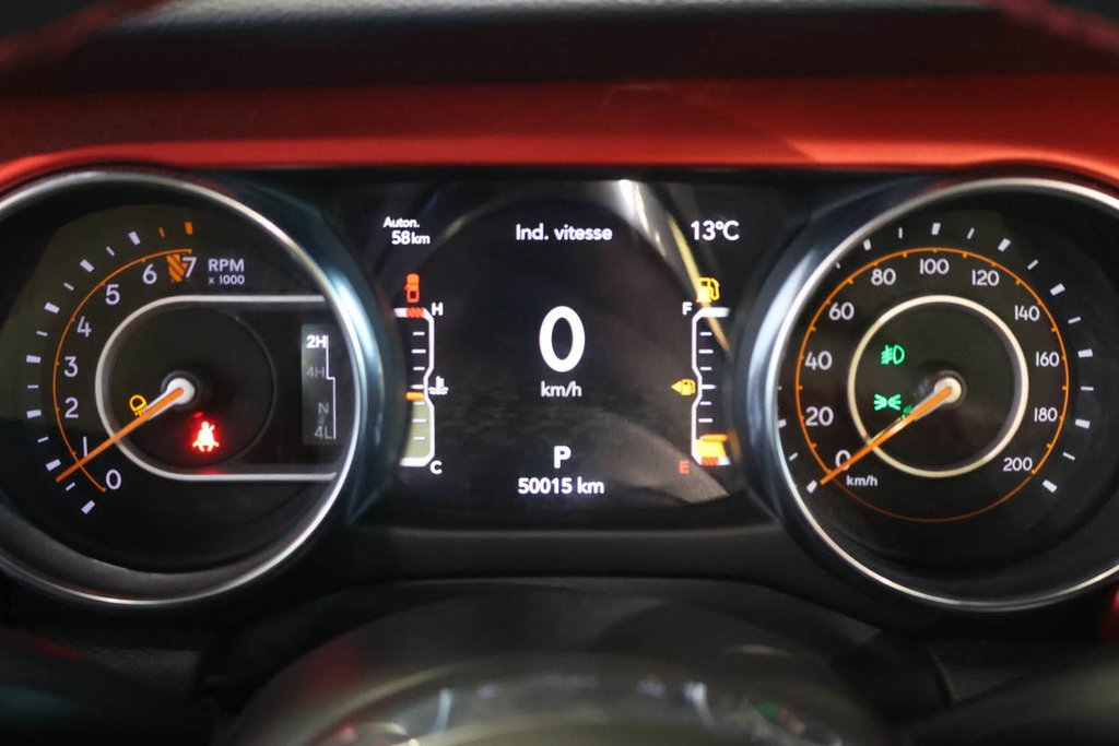 2023 Jeep Gladiator RUBICON + 4X4 + TOIT RIGIDE in Terrebonne, Quebec - 18 - w1024h768px