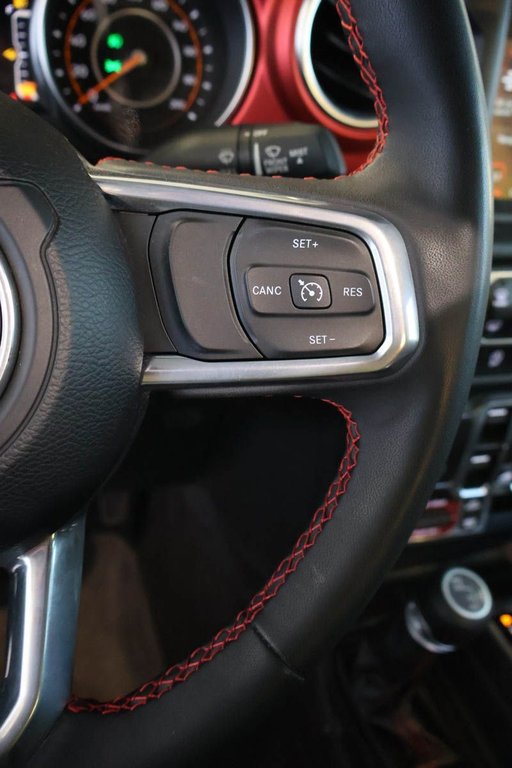 2023 Jeep Gladiator RUBICON + 4X4 + TOIT RIGIDE in Terrebonne, Quebec - 17 - w1024h768px