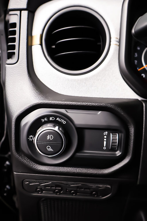 Jeep Gladiator NIGHTHAWK 2025 à Terrebonne, Québec - 17 - w1024h768px