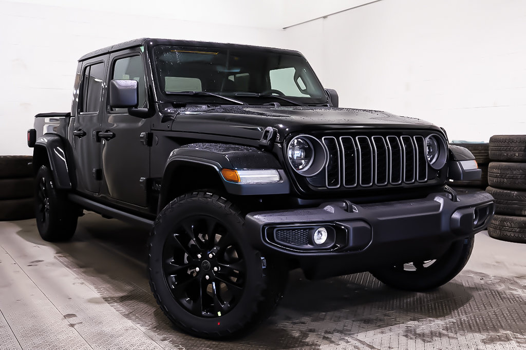 Jeep Gladiator NIGHTHAWK 2025 à Terrebonne, Québec - 1 - w1024h768px